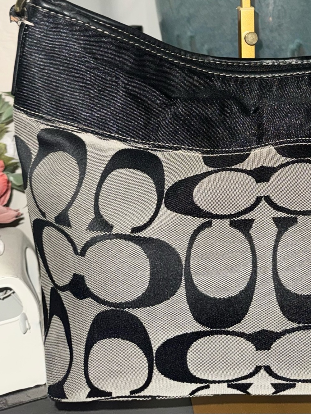 Coach signature canvas Hobo shoulder bag Black and Gray Patterned 2007 EUC - Picture 13 of 14